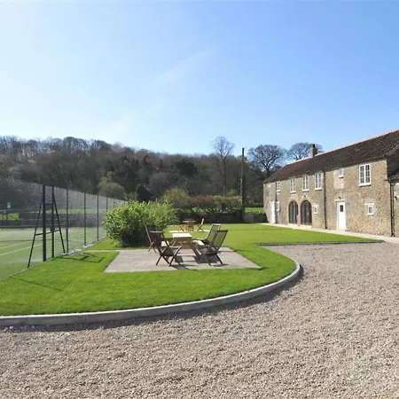 Clematis بيت للعطل *