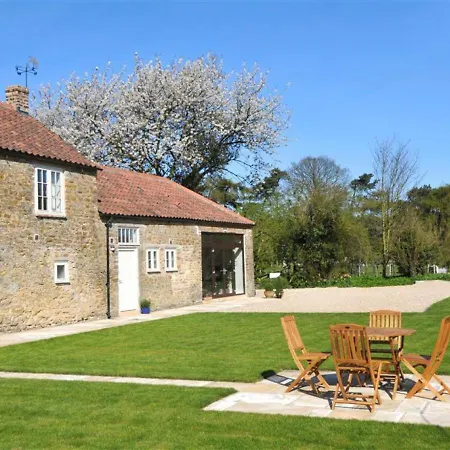 Clematis 度假居 *